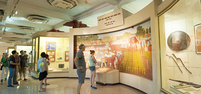 Tourists visit Vietnam Historical museum. Photo: Nguyen Van Phuc